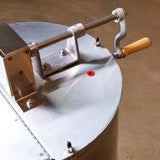 Little Wonder Extractor with legs (4  Frame Hand Powered)