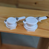 Lyson Plastic Honey Gates