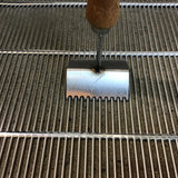 Queen Excluder Scraper