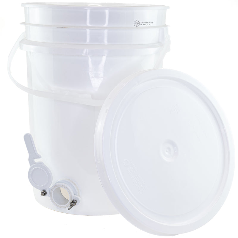 Honey Bucket with Gate
