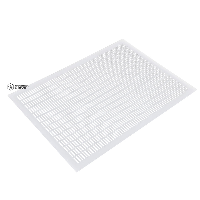 8 Frame Plastic Queen Excluder