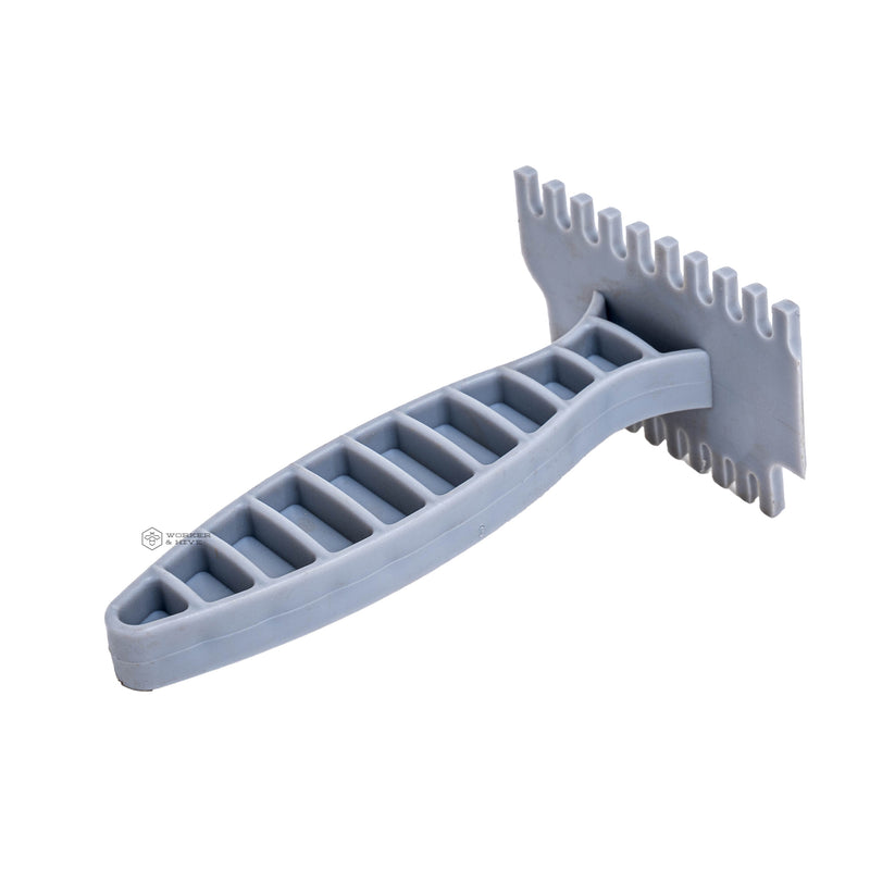 Queen Excluder Scraper - Plastic