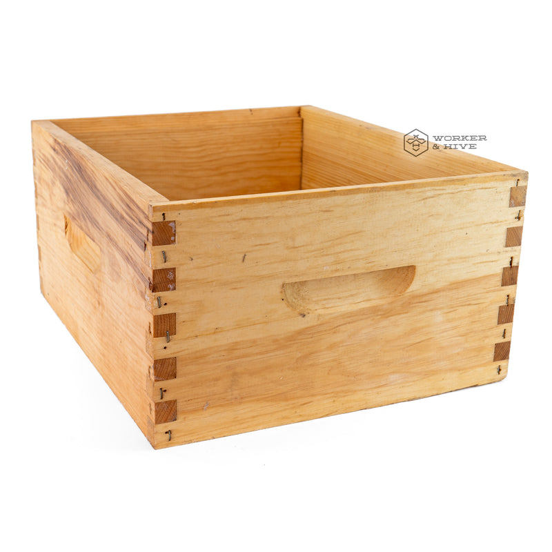 9 5/8" (Deep) Hive Body - Api-Quip Select Grade - 10 Frame