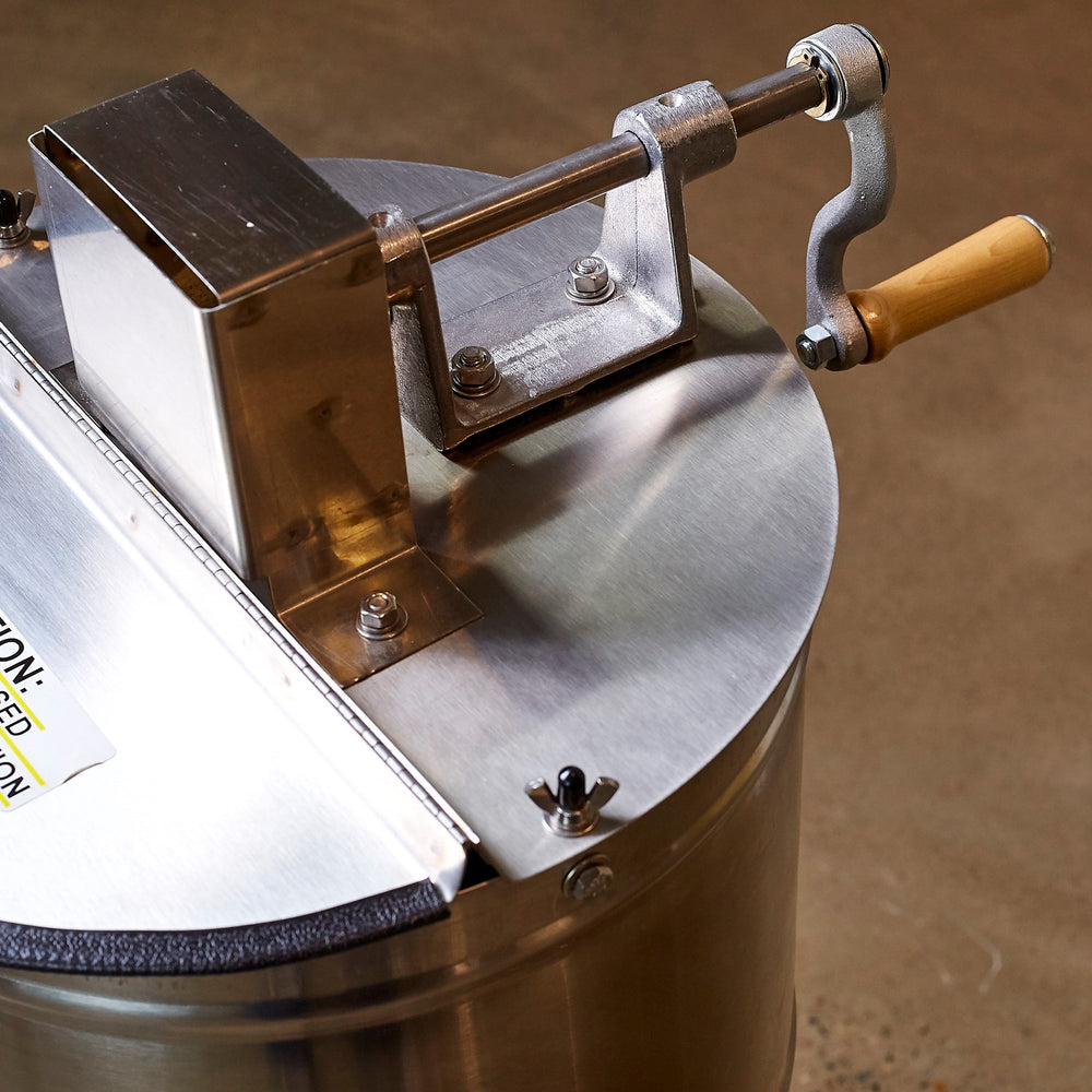 Junior Bench Hand Extractor (2 frame manual) – Worker and Hive Bee Supply