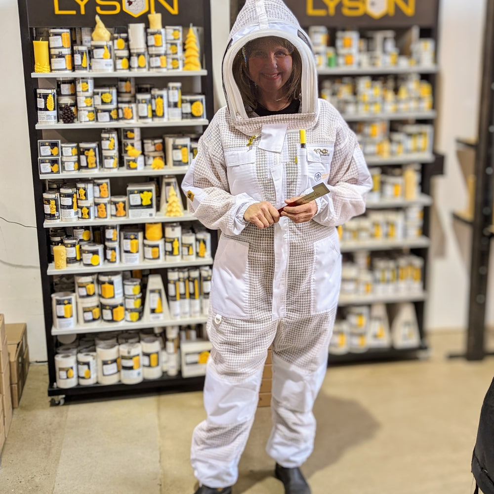 OZ Armour Beekeeping Suit – Semi-Ventilated Poly Cotton With 3-Layer Mesh (Sizes S-8XL)
