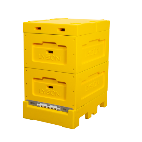 8/9 Frame Lyson Polystyrene Hive Kit