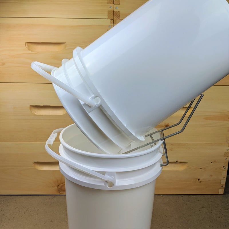 Metal Pail Perch